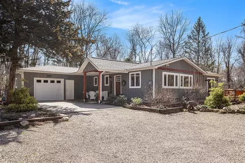 8830 N 39th, Augusta, MI 49012