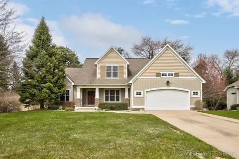3022 Jamesway, Holland, MI 49424