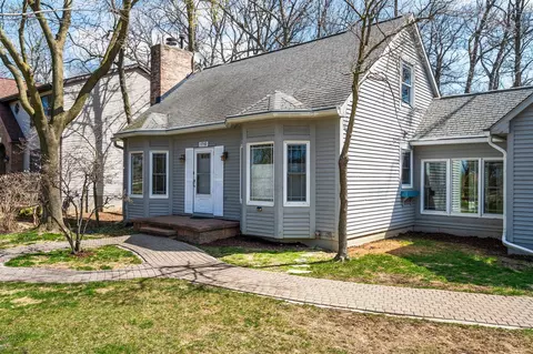 1710 Newport, Ann Arbor, MI 48103