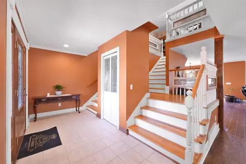 Entry Way - 3241 E Cranberry Lk, Harrison, MI 48625 photo 3 of 5