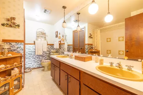 Bath - 3514 Judd, Milan, MI 48160 photo 3 of 4