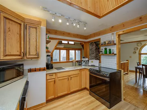 Kitchen - 13394 E G, Augusta, MI 49012 photo 3 of 3