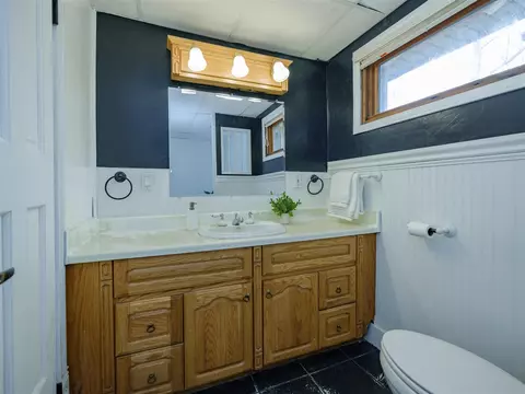 Bath - 13394 E G, Augusta, MI 49012 photo 3 of 4