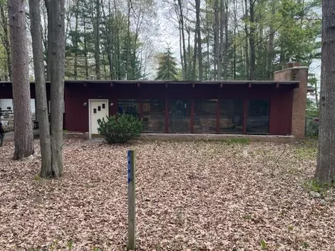 608 Terrace, Houghton Lake, MI 48629