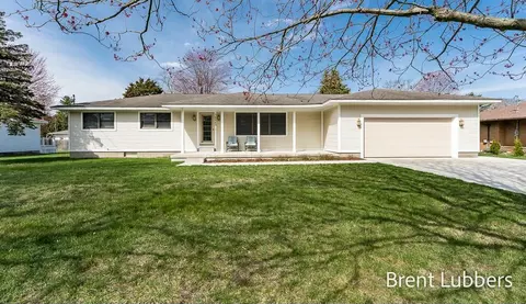 14643 Parkwood, Grand Haven, MI 49417