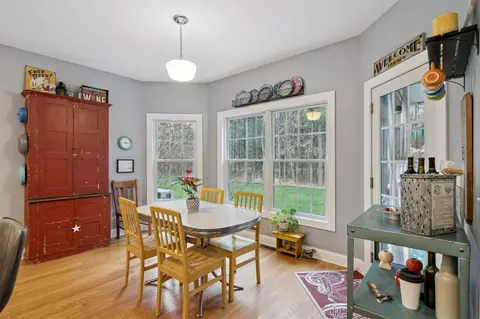 Dining - 17867 K-line, Marshall, MI 49068 photo 1 of 3