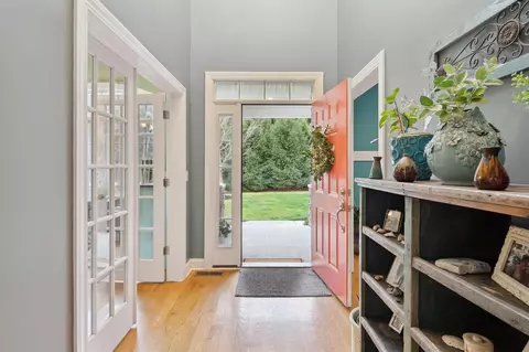 Entry Way - 17867 K-line, Marshall, MI 49068 photo 1 of 4