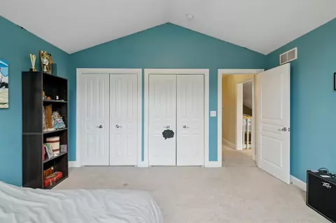 Bedroom - 17867 K-line, Marshall, MI 49068 photo 5 of 8