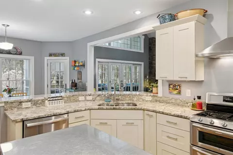 Kitchen - 17867 K-line, Marshall, MI 49068 photo 5 of 6