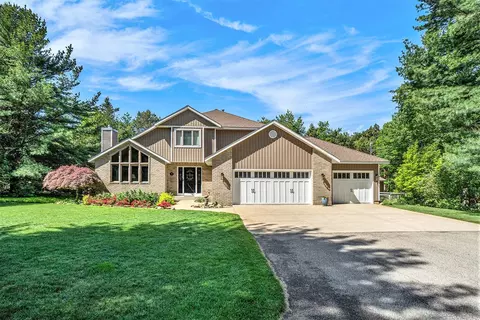 5159 Coltons, West Olive, MI 49460