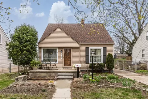 725 Irvin, Plymouth, MI 48170