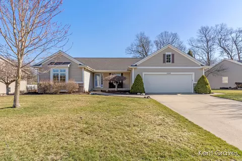 1242 Millwood, Belmont, MI 49306