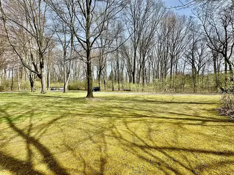 Exterior - 1606 Bunting, Jackson, MI 49201 photo 6 of 24