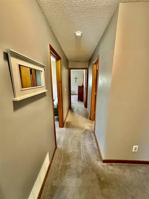 Entry Way - 1606 Bunting, Jackson, MI 49201 photo 4 of 4