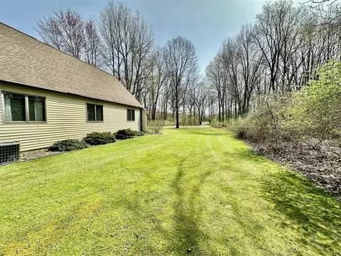 Exterior - 1606 Bunting, Jackson, MI 49201 photo 20 of 24