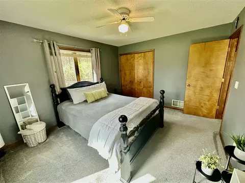 Bedroom - 1606 Bunting, Jackson, MI 49201 photo 1 of 6