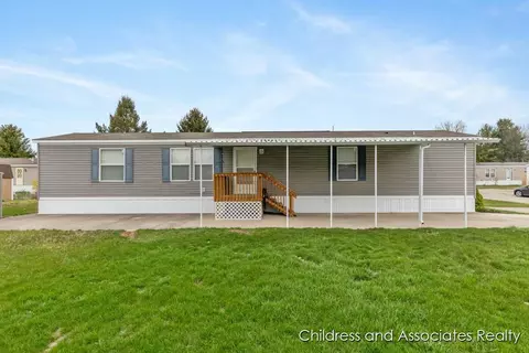 7381 Woods Edge, Belmont, MI 49306