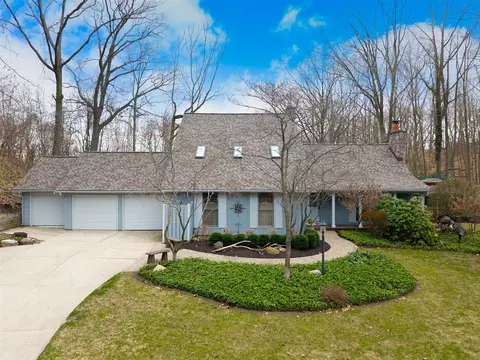 4671 Valleywood, Holland, MI 49423