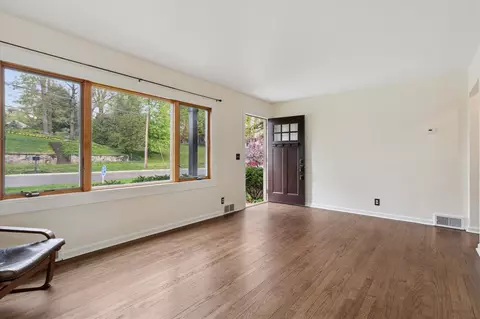 Living - 313 W Prospect, Marshall, MI 49068 photo 3 of 3