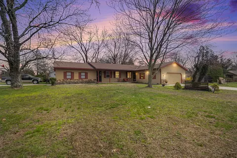 324-326 Kingwood, Holland, MI 49424