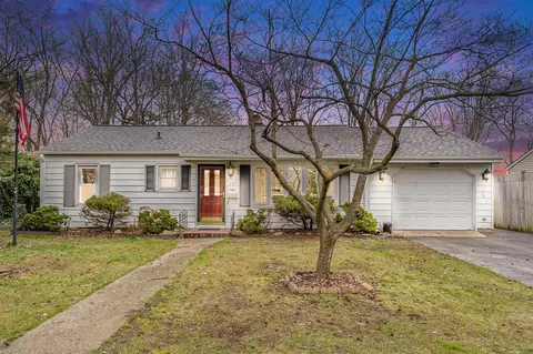 2217 Cambridge, Kalamazoo, MI 49001