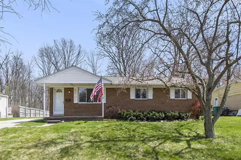 896 Watson, Saline, MI 48176