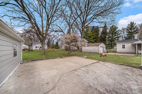906 Lowell, Jackson, MI 49202 photo 19