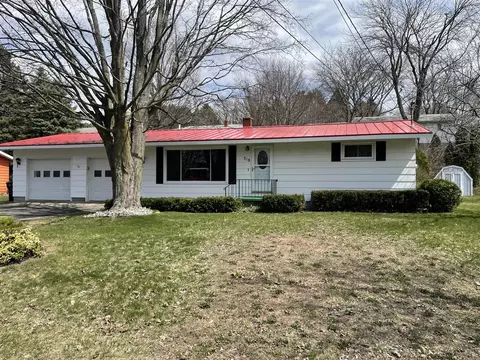 318 Lesada, Shelby, MI 49455