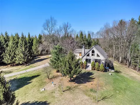 View/Area - 14329 Waubascon, Bellevue, MI 49021 photo 2 of 10