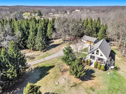 View/Area - 14329 Waubascon, Bellevue, MI 49021 photo 3 of 10