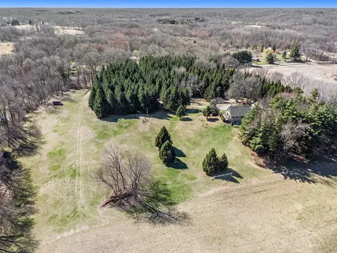 View/Area - 14329 Waubascon, Bellevue, MI 49021 photo 4 of 10