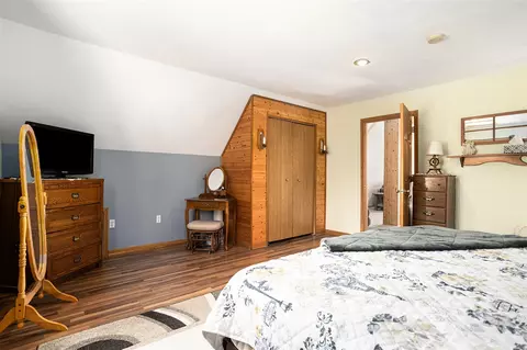 Bedroom - 14329 Waubascon, Bellevue, MI 49021 photo 6 of 8