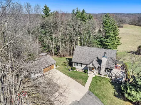 View/Area - 14329 Waubascon, Bellevue, MI 49021 photo 1 of 10