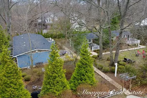 713 N Maple, Saugatuck, MI 49453