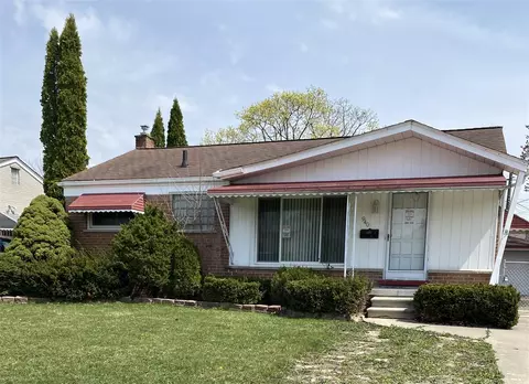940 Arcola St, Garden City, MI 48135