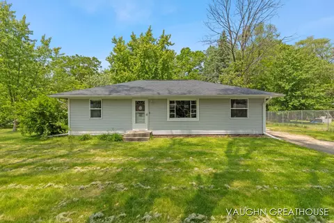 121 Elm, Holland, MI 49424