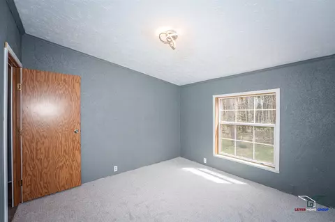 11923 E Spencer, Sumner, MI 48889 photo 15