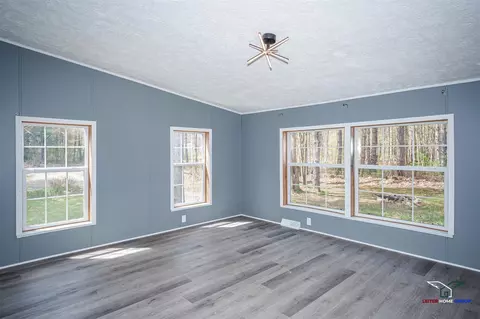 11923 E Spencer, Sumner, MI 48889 photo 10