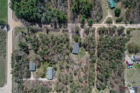 11923 E Spencer, Sumner, MI 48889 photo 37