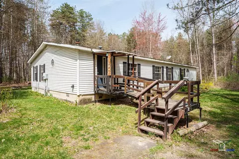 11923 E Spencer, Sumner, MI 48889 photo 3