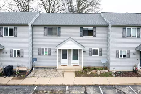 130 Irving #4, Middleville, MI 49333