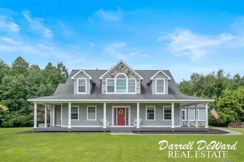 7499 Silver Rdg, Rockford, MI 49341