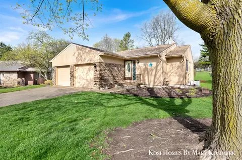 1323 Cranbrook, Grand Rapids, MI 49505