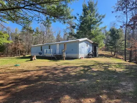 554 S Peacock, Baldwin, MI 49304 photo 2