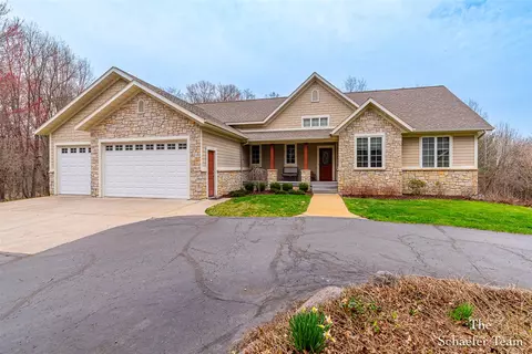 12909 Sky High, Lowell, MI 49331