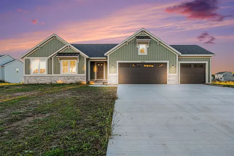 12052 Alden, Lowell, MI 49331