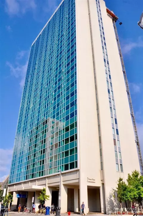 555 E William St #19F, Ann Arbor, MI 48104