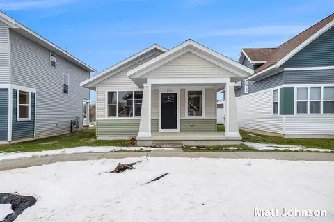 2120 Linden, Grand Rapids, MI 49507