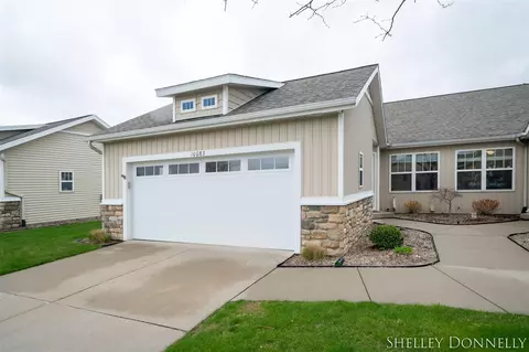 10083 S S Xrds, Caledonia, MI 49316