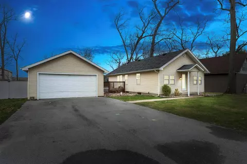 23198 South, Edwardsburg, MI 49112